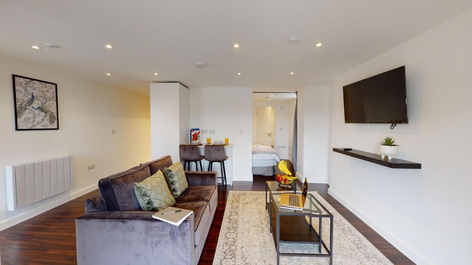 Stylish Apartment W/ Private Garden - Dog Friendly Newport  Exterior photo